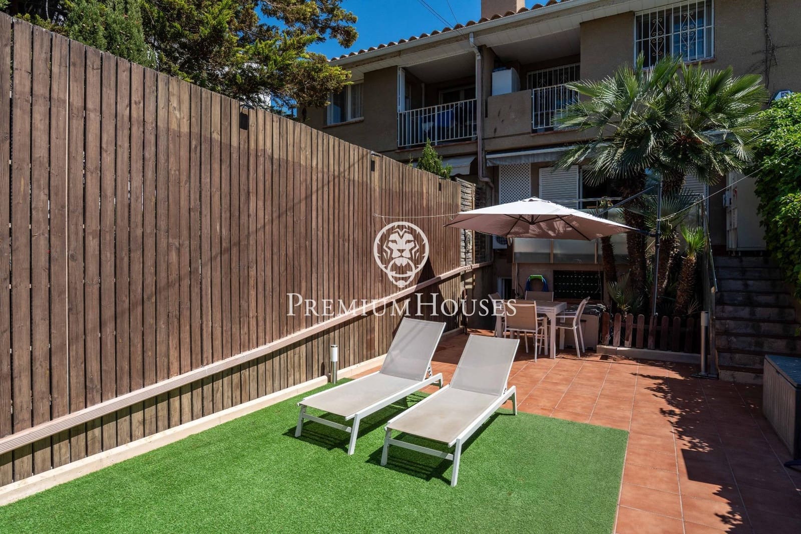 4 soverom Rekkehus til salgs i Sant Pere de Ribes med svømmebasseng garasje - € 629 000 (Ref: 9865396)