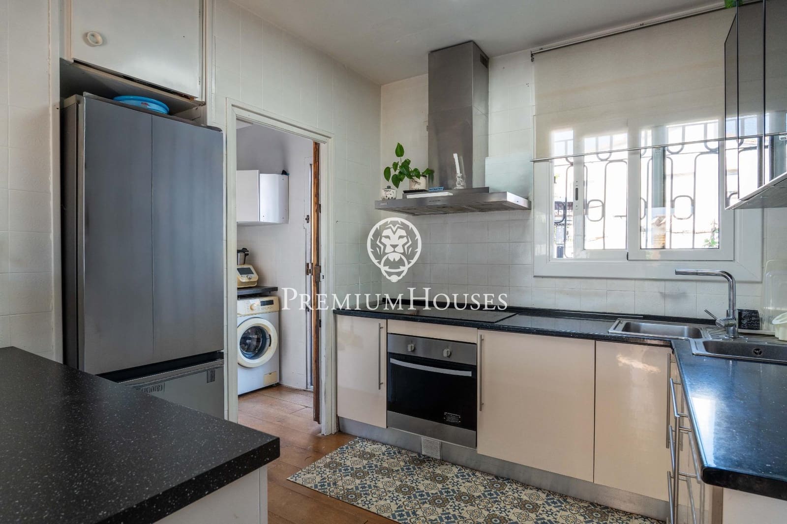 3 slaapkamer Villa te koop in Sant Pere de Ribes met garage - € 560.000 (Ref: 9865400)