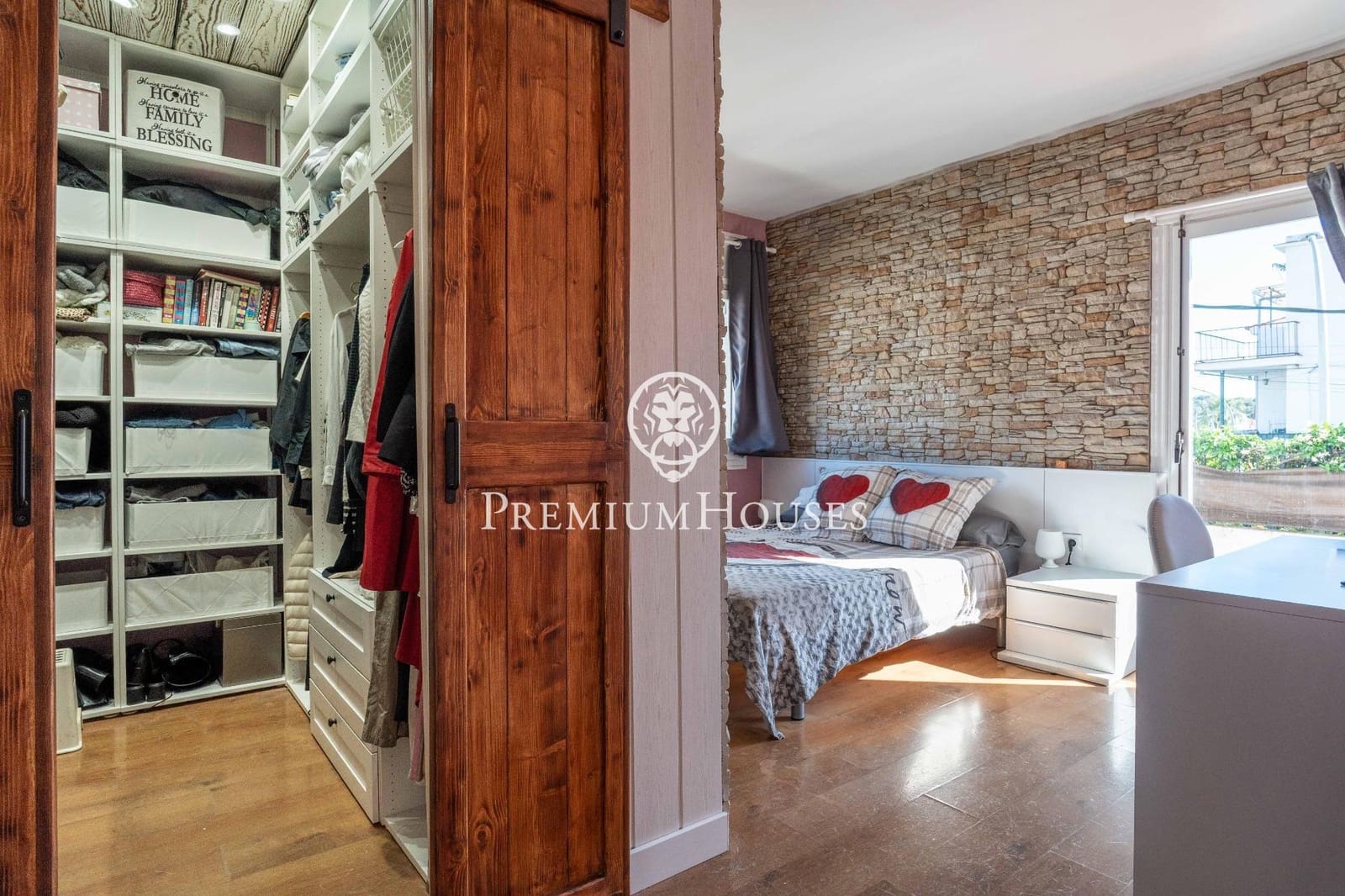 3 slaapkamer Villa te koop in Sant Pere de Ribes met garage - € 560.000 (Ref: 9865400)