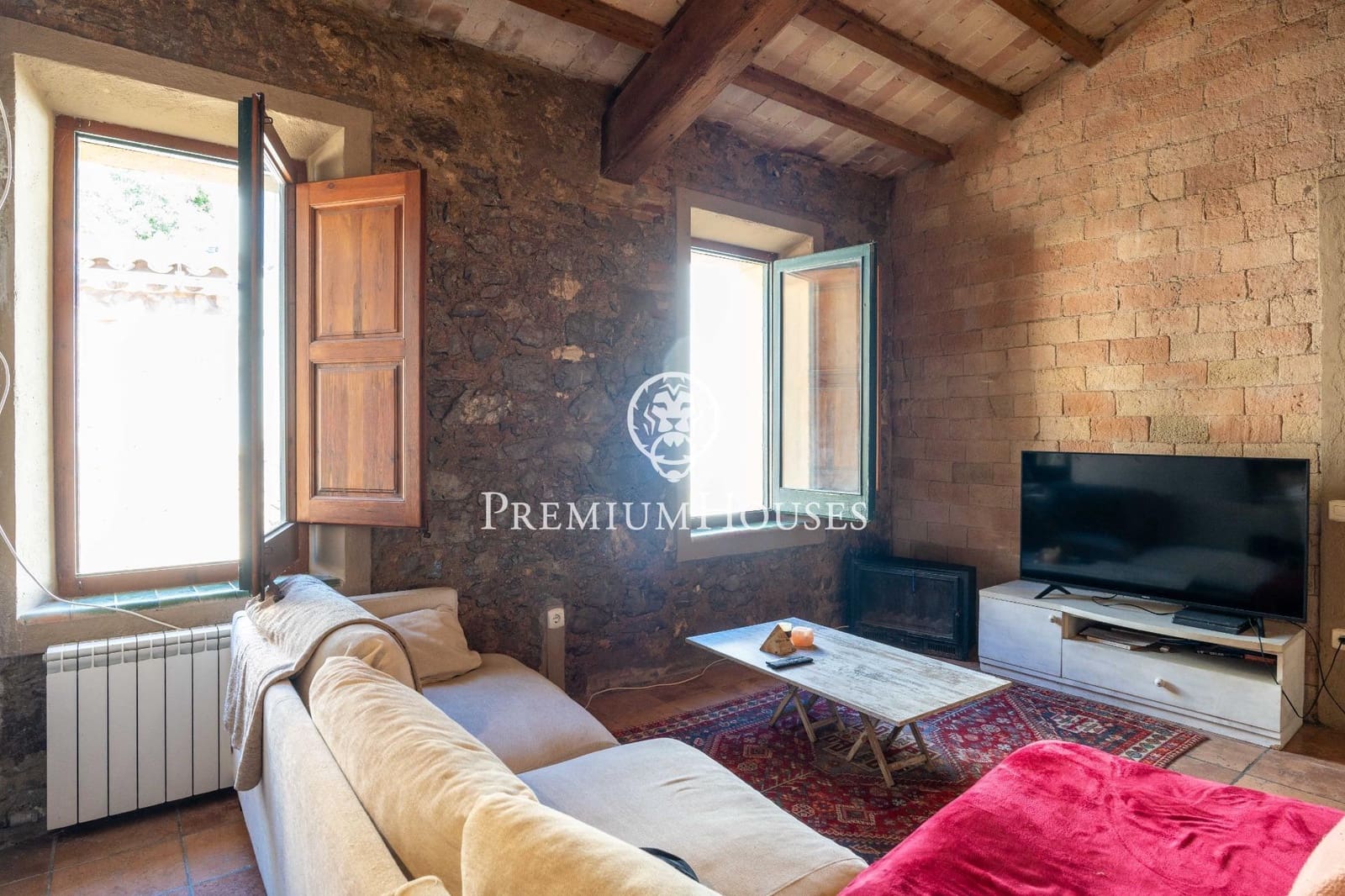 6 bedroom Finca/Country House for sale in Sant Pere de Ribes - € 1,370,000 (Ref: 9867153)