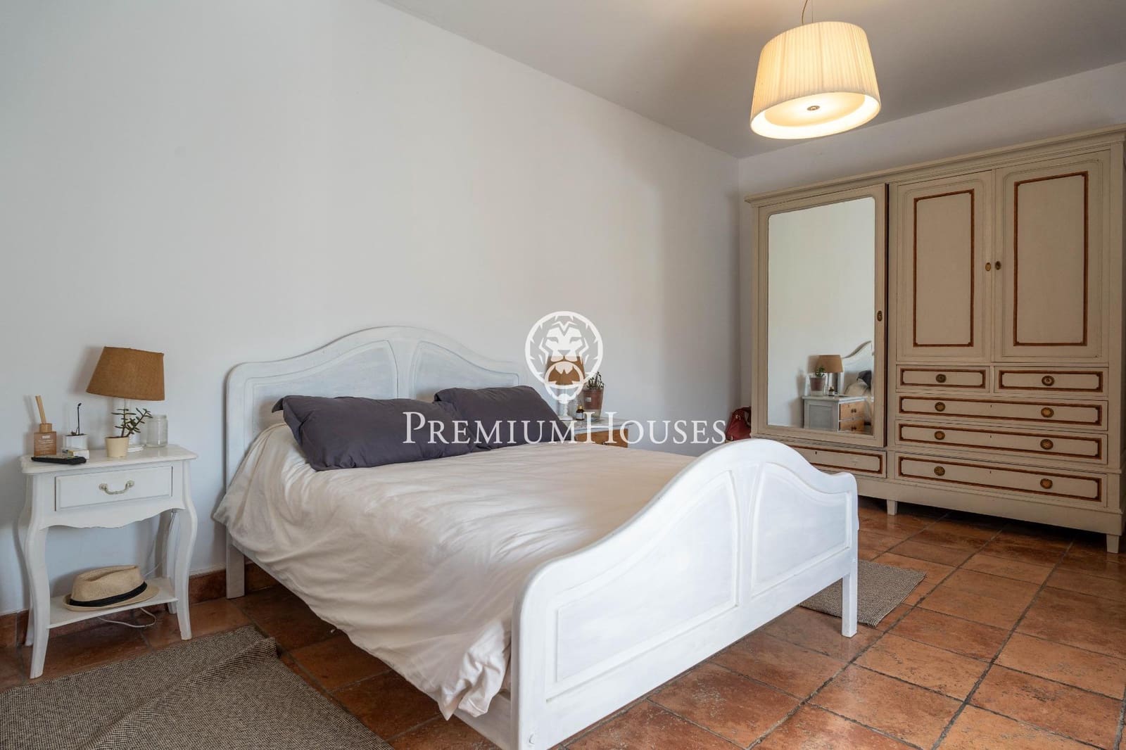 6 bedroom Finca/Country House for sale in Sant Pere de Ribes - € 1,370,000 (Ref: 9867153)