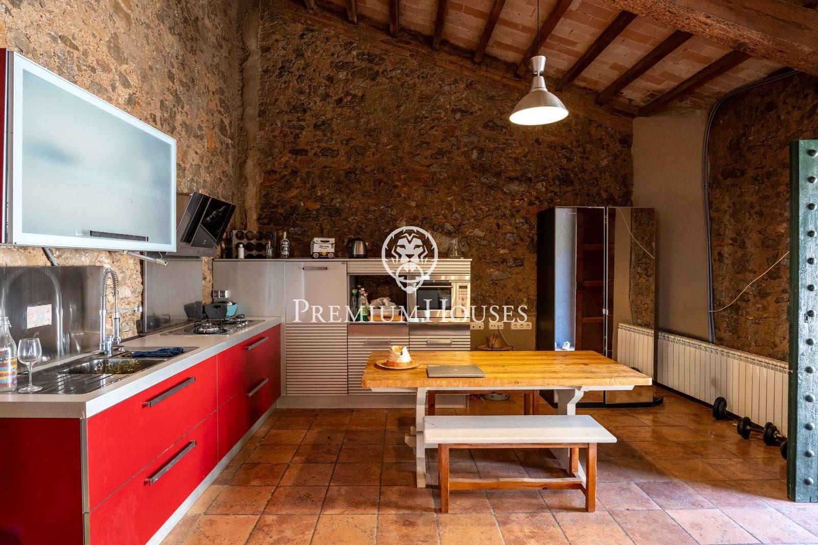 6 bedroom Finca/Country House for sale in Sant Pere de Ribes - € 1,370,000 (Ref: 9867153)