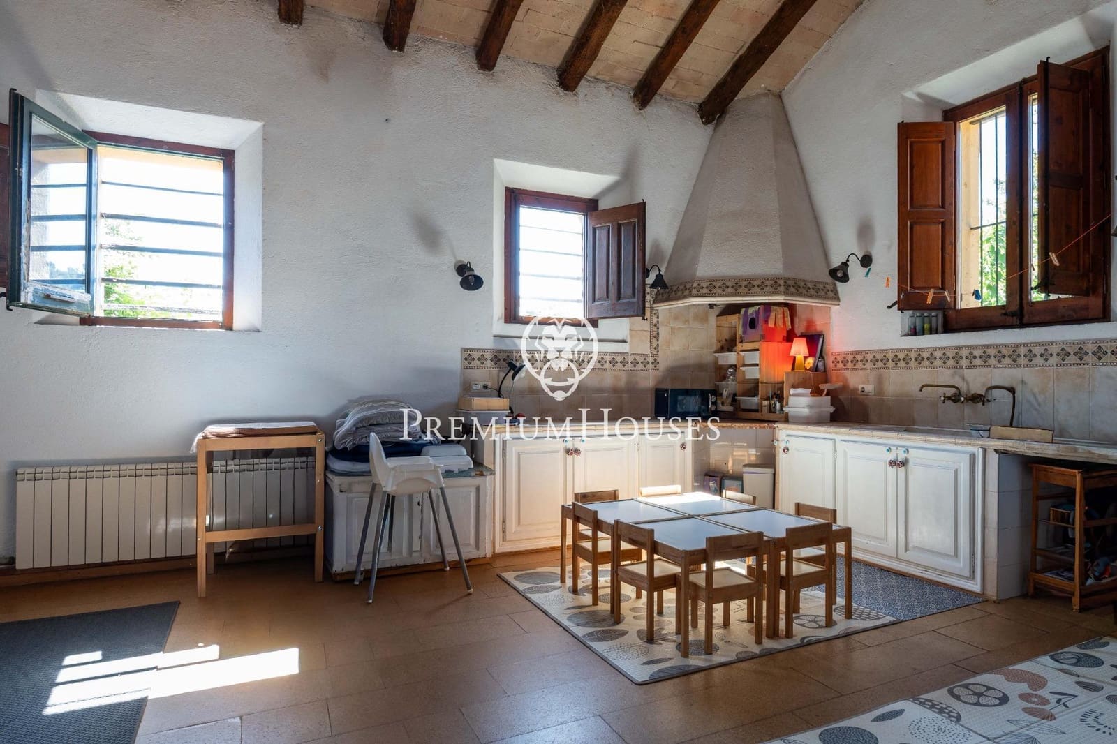 6 bedroom Finca/Country House for sale in Sant Pere de Ribes - € 1,370,000 (Ref: 9867153)