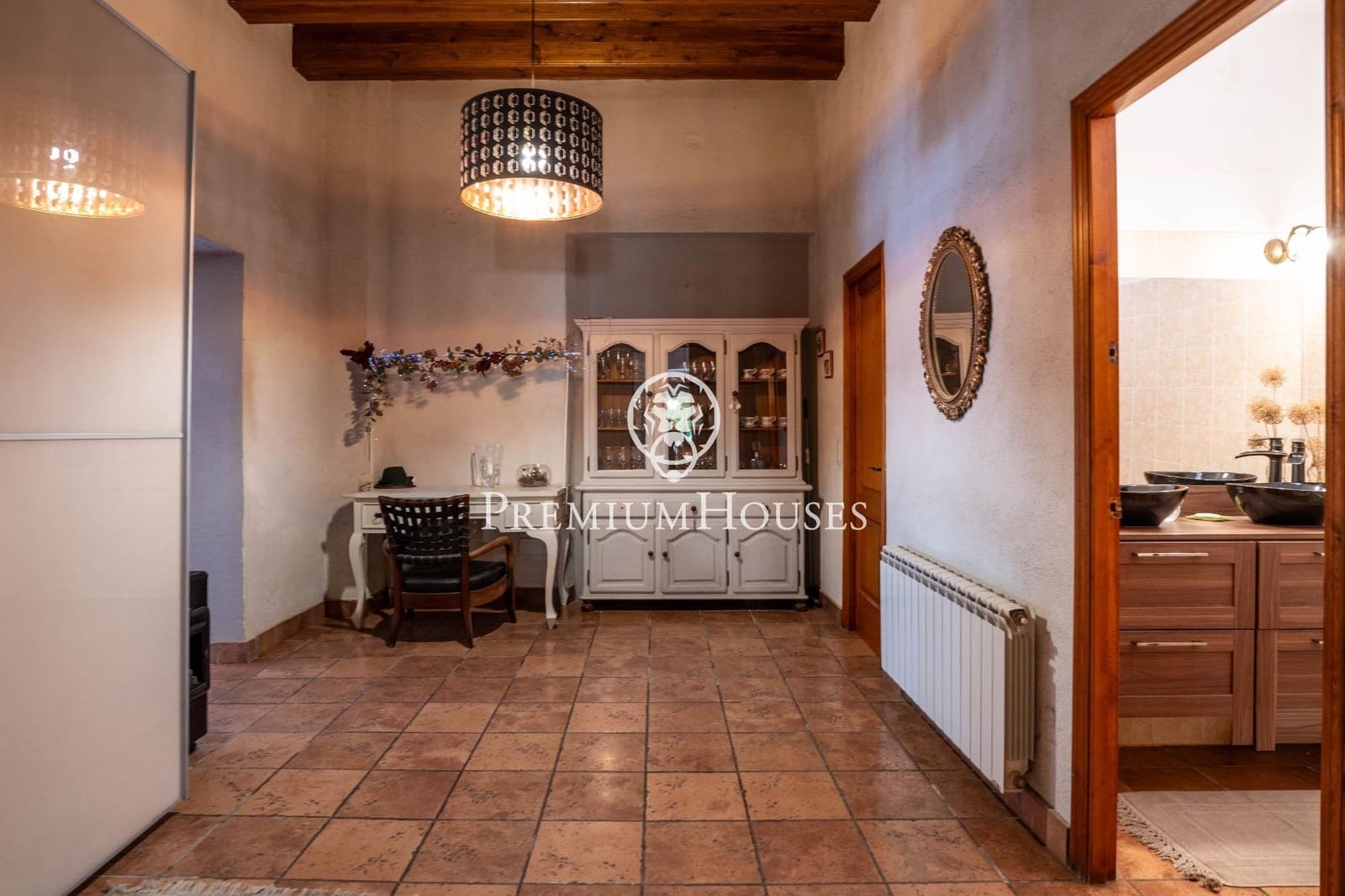 6 bedroom Finca/Country House for sale in Sant Pere de Ribes - € 1,370,000 (Ref: 9867153)
