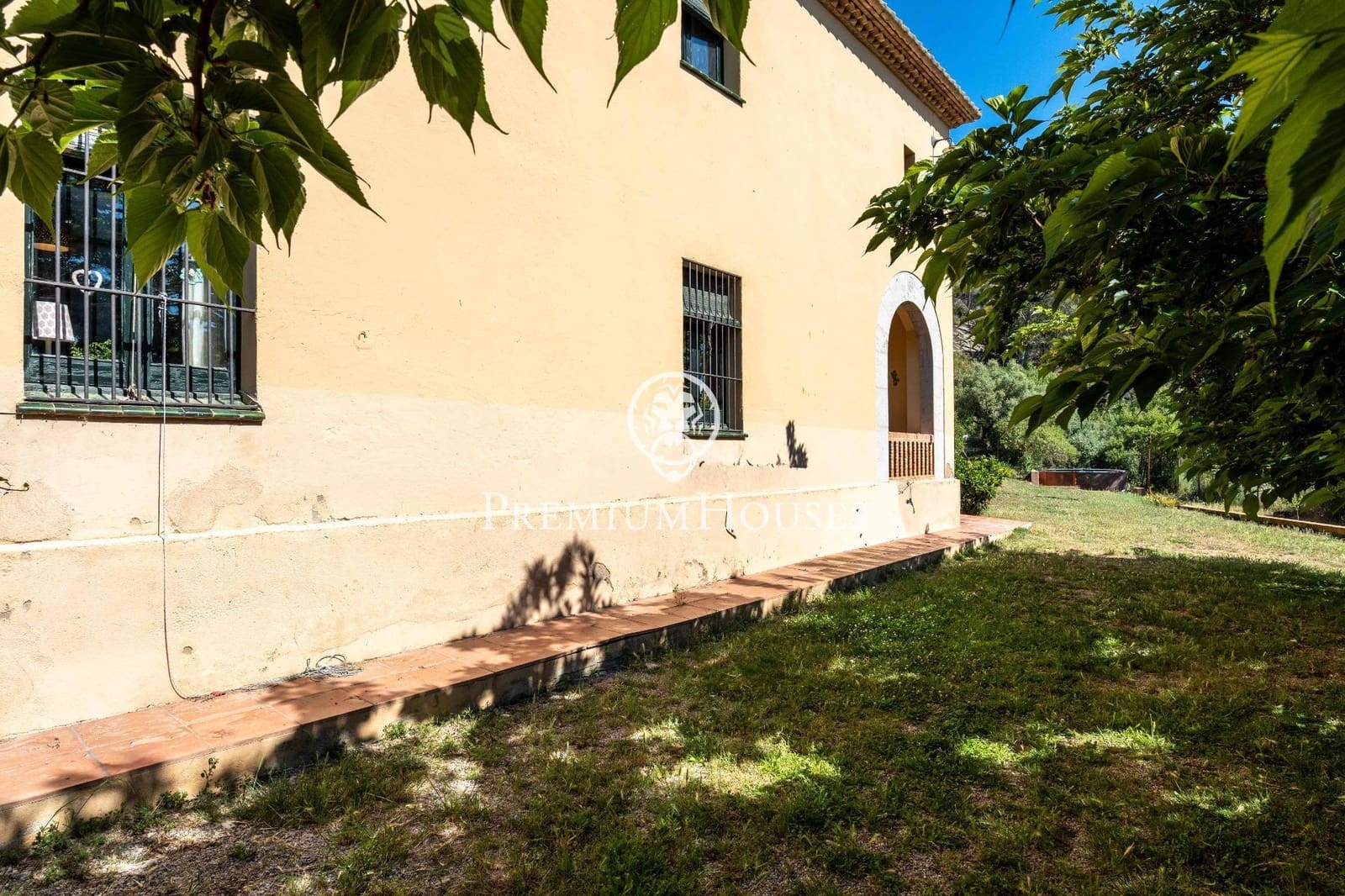 6 bedroom Finca/Country House for sale in Sant Pere de Ribes - € 1,370,000 (Ref: 9867153)