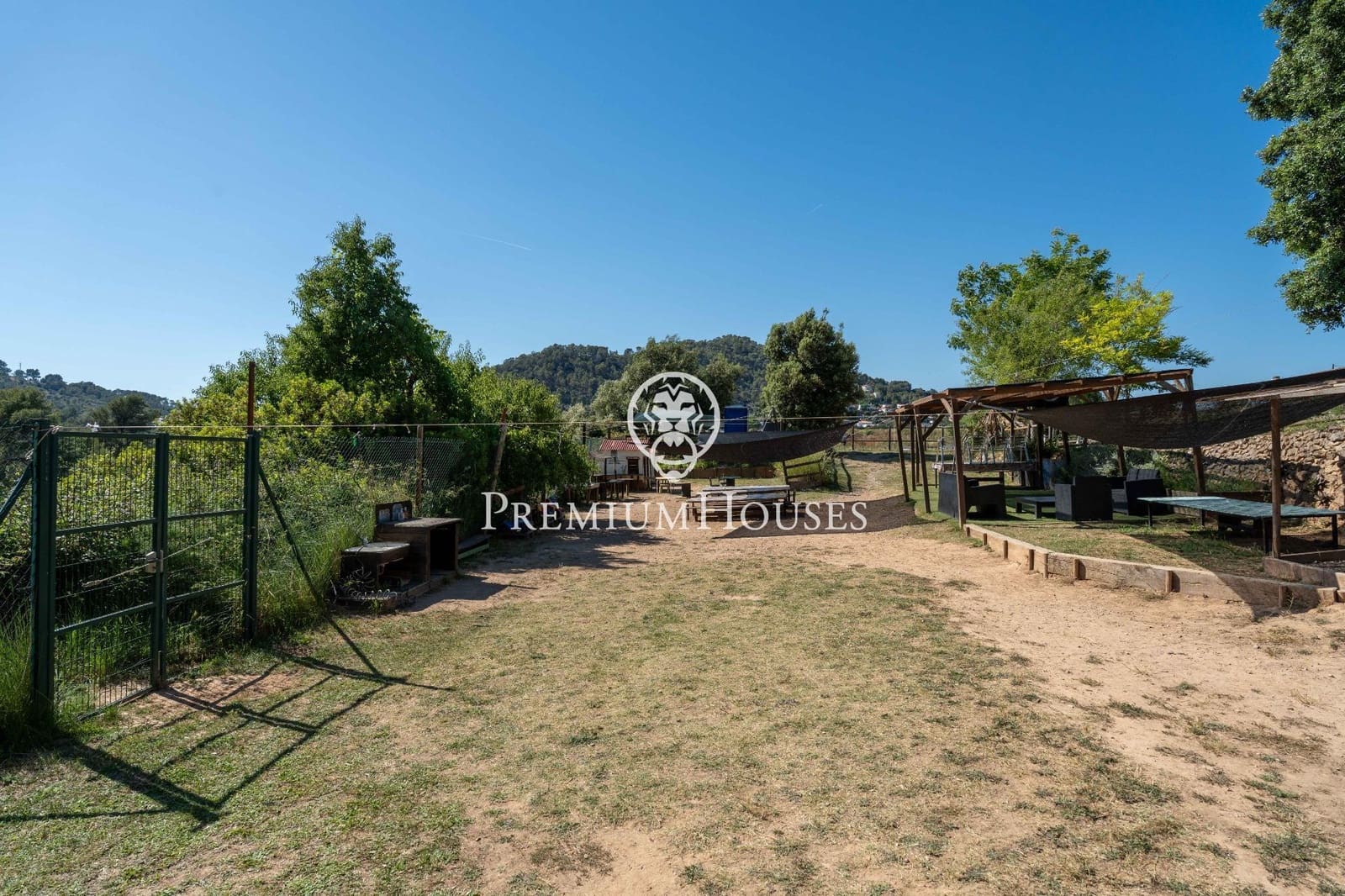 6 bedroom Finca/Country House for sale in Sant Pere de Ribes - € 1,370,000 (Ref: 9867153)