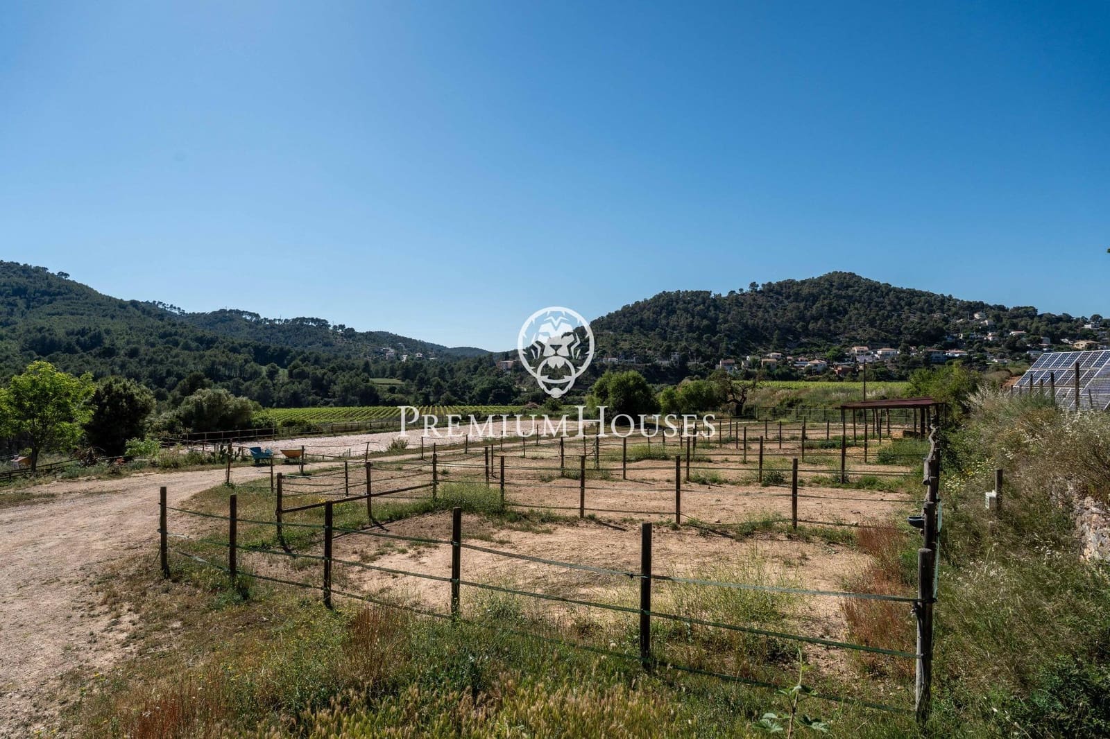6 bedroom Finca/Country House for sale in Sant Pere de Ribes - € 1,370,000 (Ref: 9867153)