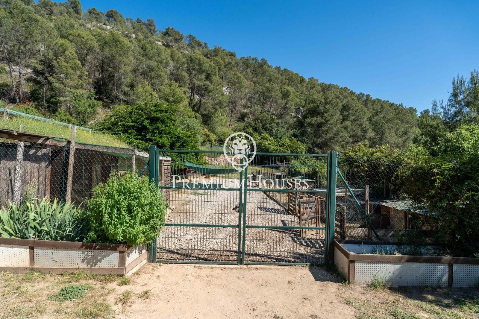 6 bedroom Finca/Country House for sale in Sant Pere de Ribes - € 1,370,000 (Ref: 9867153)