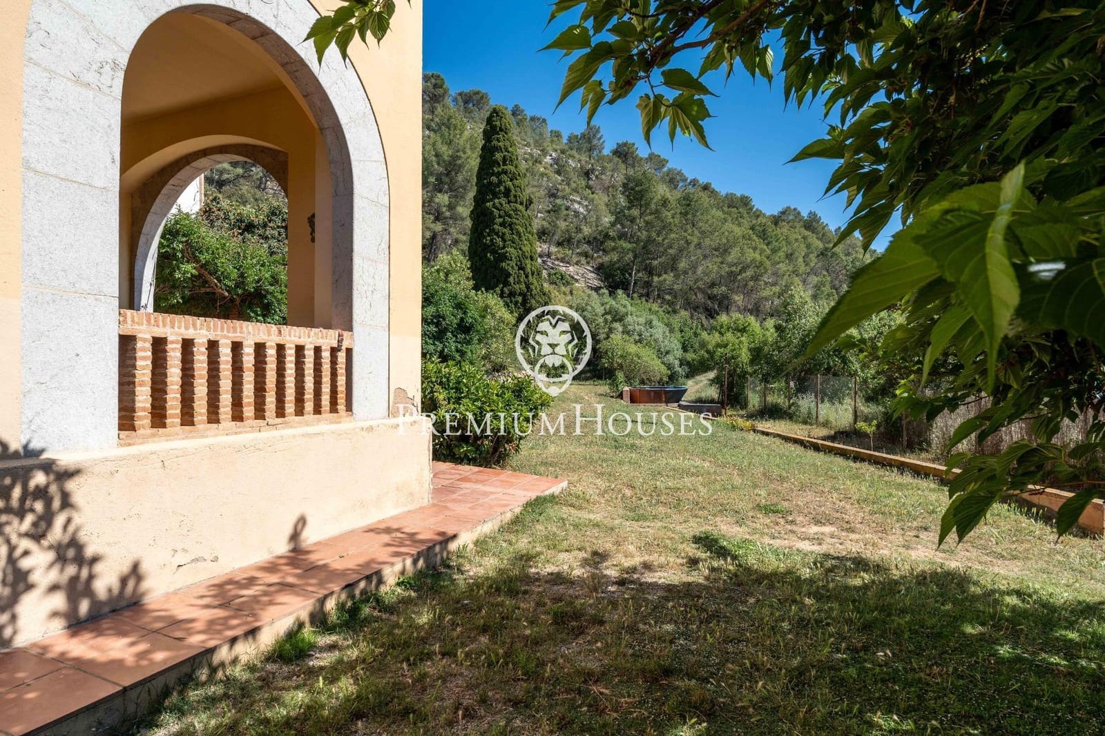 6 bedroom Finca/Country House for sale in Sant Pere de Ribes - € 1,370,000 (Ref: 9867153)