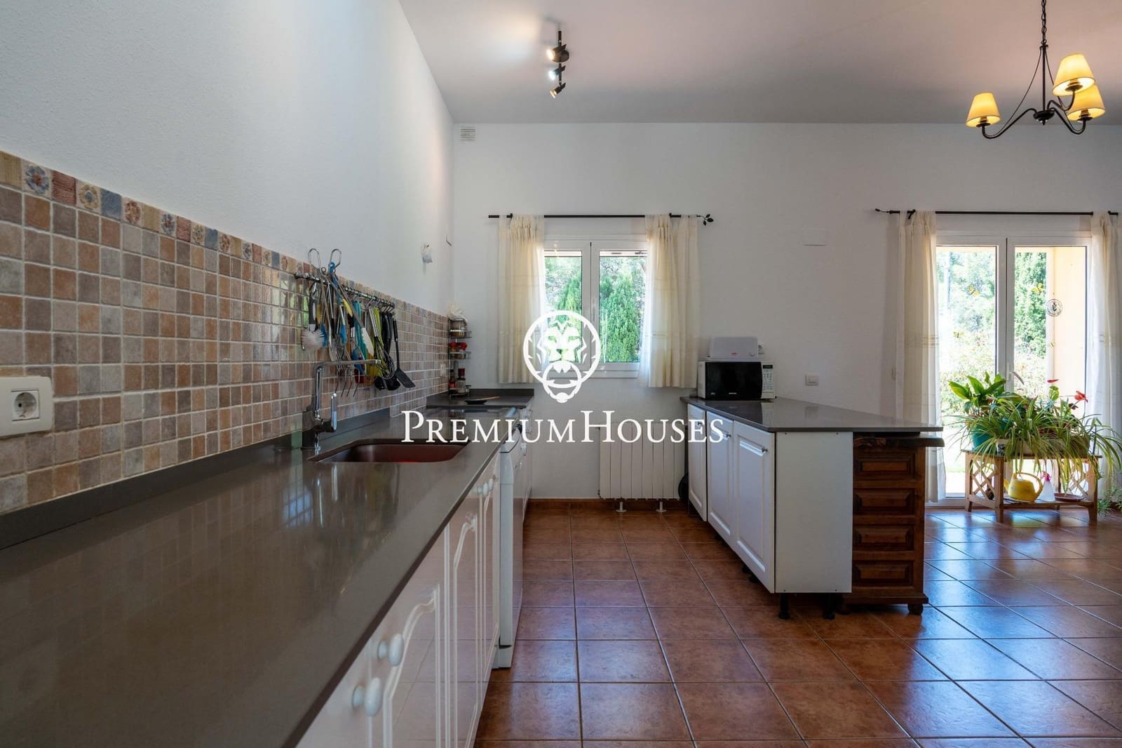 7 bedroom Villa for sale in L'Ametlla de Mar with pool - € 640,000 (Ref: 9867157)