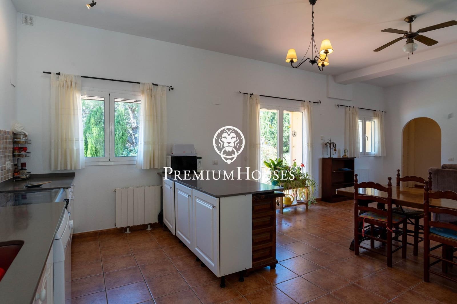 7 bedroom Villa for sale in L'Ametlla de Mar with pool - € 640,000 (Ref: 9867157)