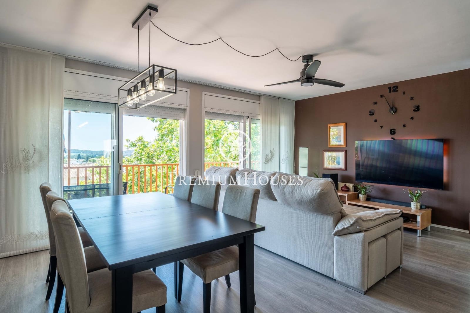 3 soveværelse Penthouse til salg i Sant Pere de Ribes med swimmingpool - € 450.000 (Ref: 9873711)