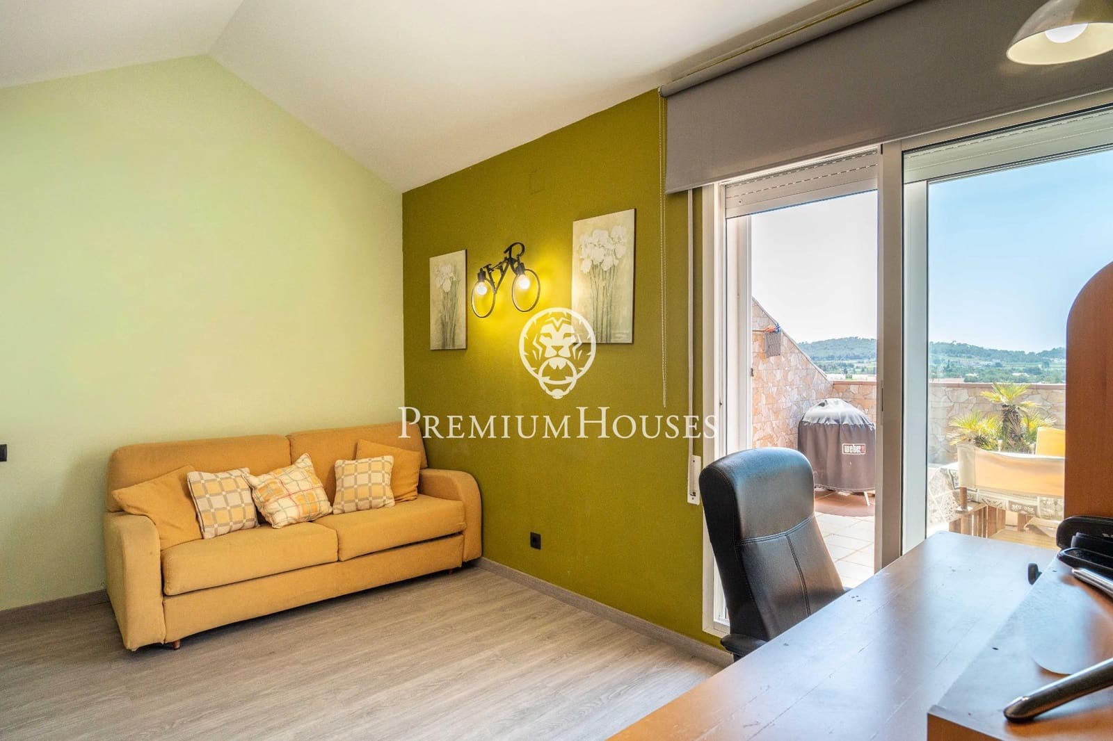 3 soveværelse Penthouse til salg i Sant Pere de Ribes med swimmingpool - € 450.000 (Ref: 9873711)