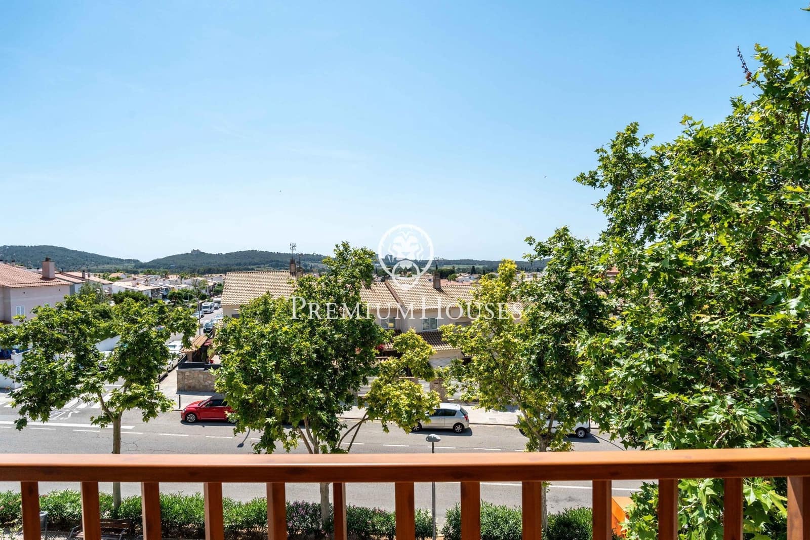 3 soveværelse Penthouse til salg i Sant Pere de Ribes med swimmingpool - € 450.000 (Ref: 9873711)