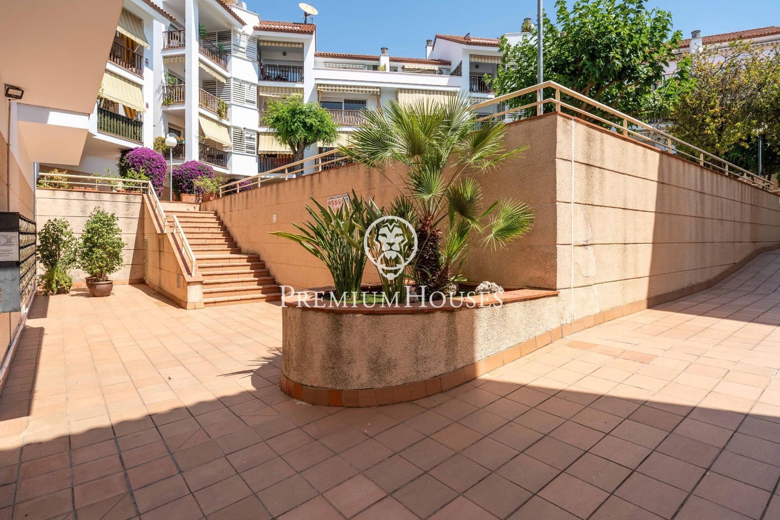 3 soveværelse Penthouse til salg i Sant Pere de Ribes med swimmingpool - € 450.000 (Ref: 9873711)