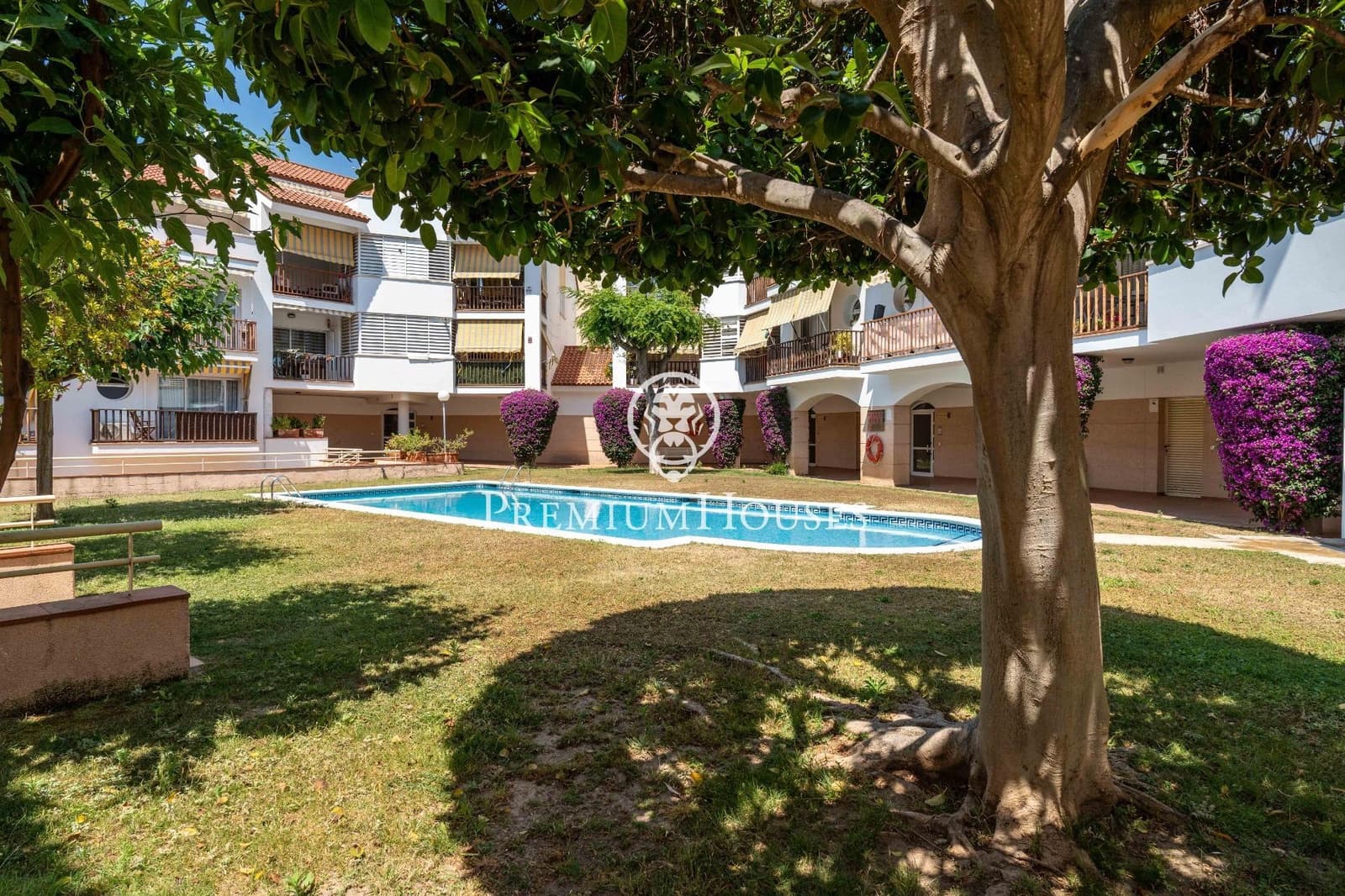 3 soveværelse Penthouse til salg i Sant Pere de Ribes med swimmingpool - € 450.000 (Ref: 9873711)