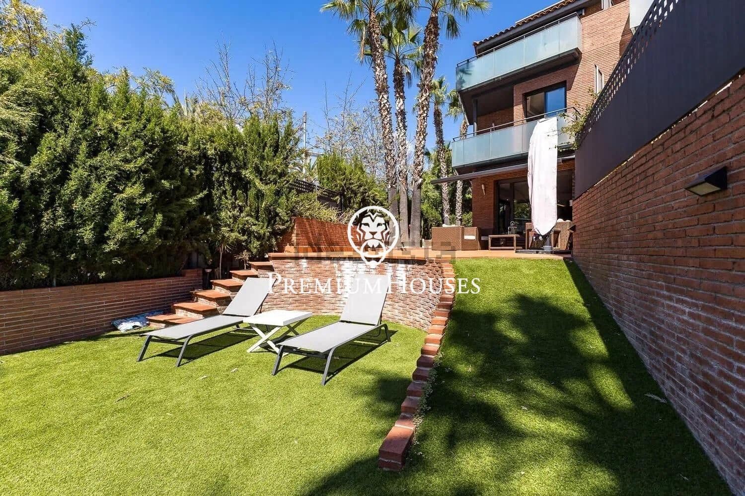 5 soveværelse Rækkehus til salg i Sitges med swimmingpool garage - € 1.495.000 (Ref: 9876640)