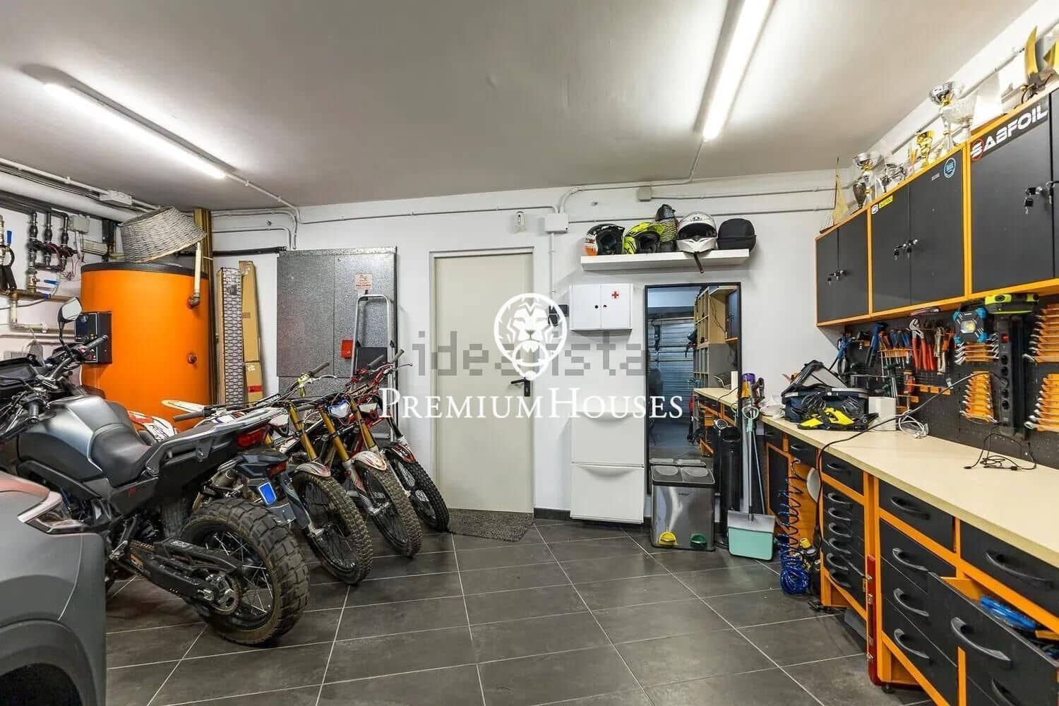 5 soveværelse Rækkehus til salg i Sitges med swimmingpool garage - € 1.495.000 (Ref: 9876640)