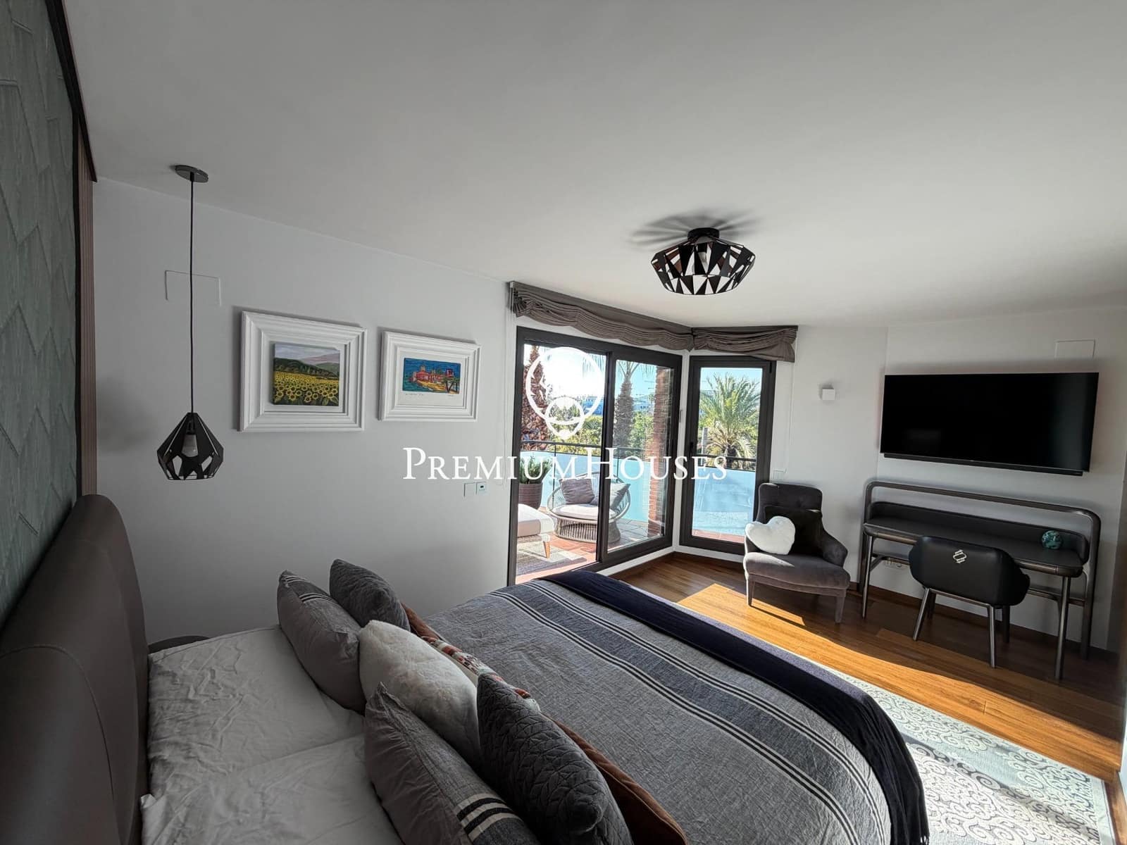 5 soveværelse Rækkehus til salg i Sitges med swimmingpool garage - € 1.495.000 (Ref: 9876640)