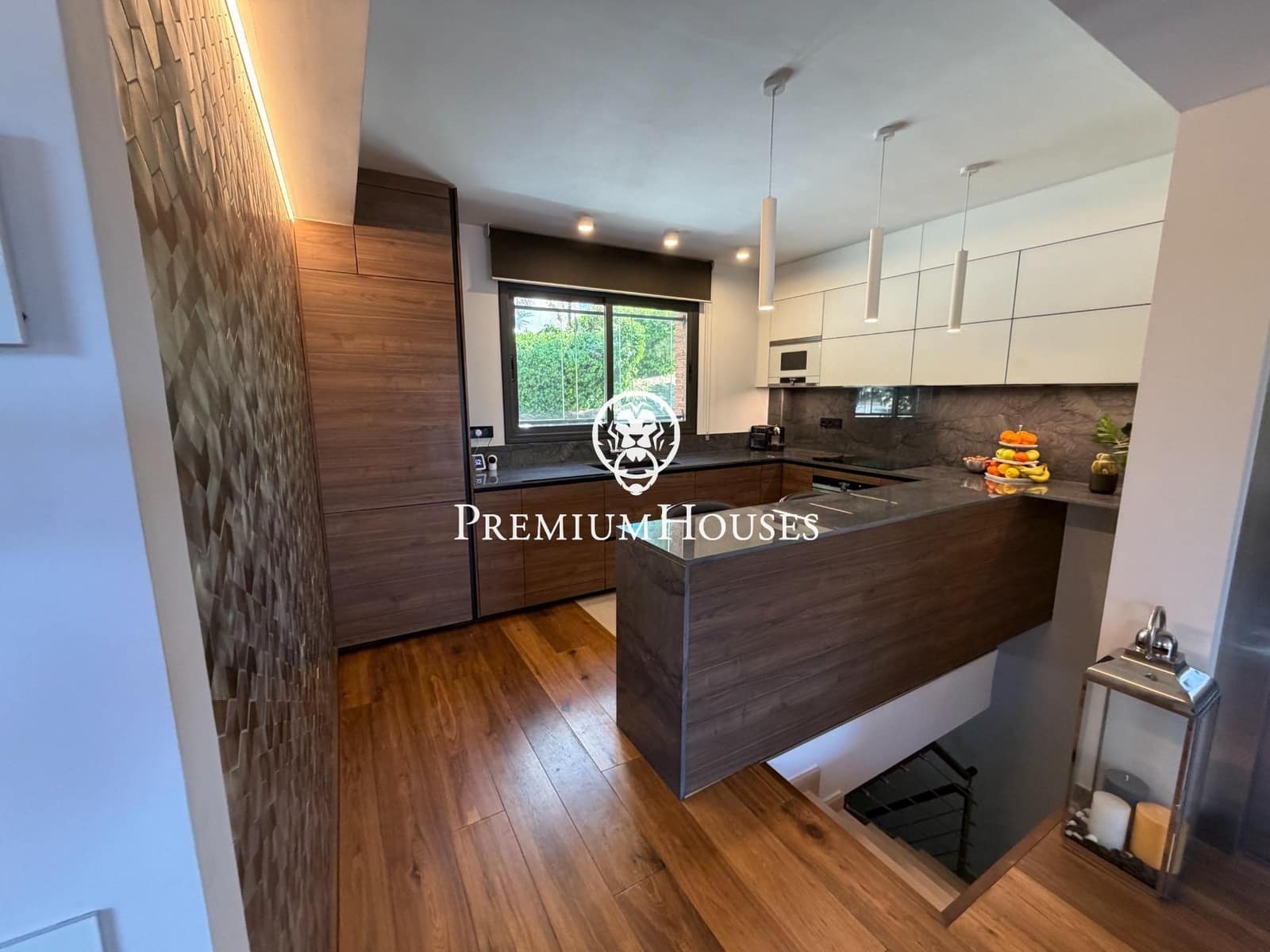 5 soveværelse Rækkehus til salg i Sitges med swimmingpool garage - € 1.495.000 (Ref: 9876640)