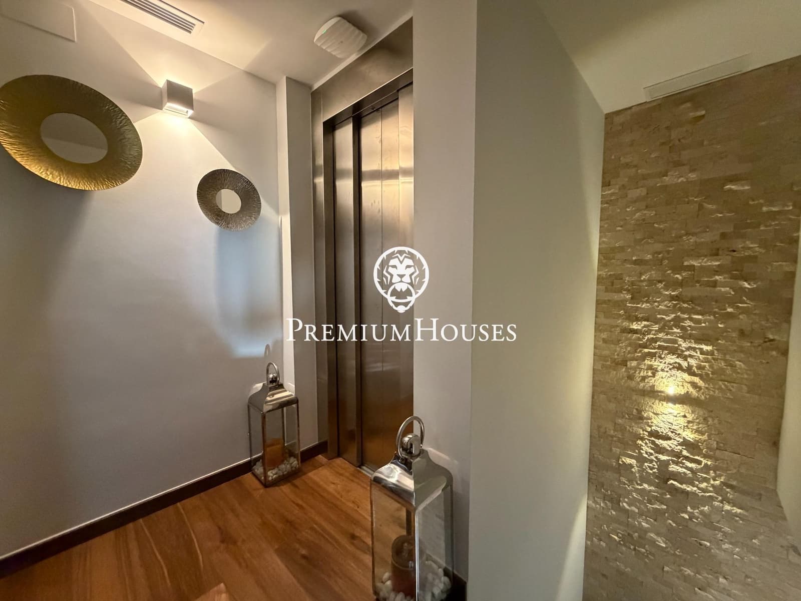 5 soveværelse Rækkehus til salg i Sitges med swimmingpool garage - € 1.495.000 (Ref: 9876640)