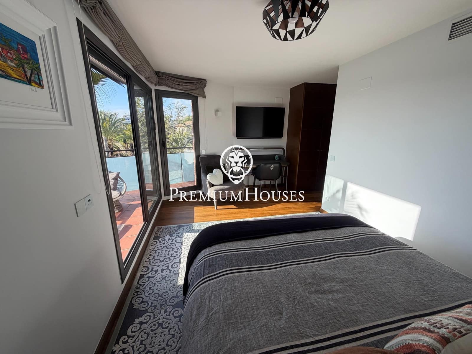 5 soveværelse Rækkehus til salg i Sitges med swimmingpool garage - € 1.495.000 (Ref: 9876640)