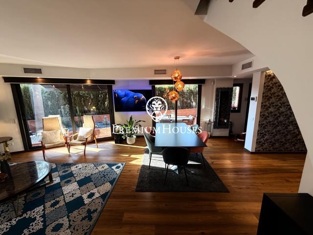 5 sovrum Radhus till salu i Sitges med pool garage - 1 495 000 € (Ref: 9876640)