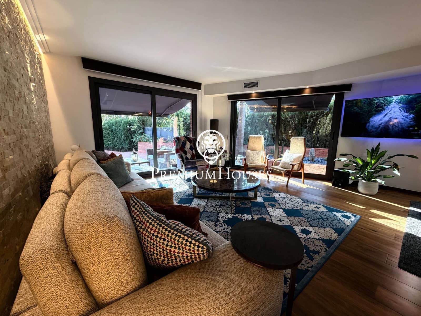 5 soveværelse Rækkehus til salg i Sitges med swimmingpool garage - € 1.495.000 (Ref: 9876640)