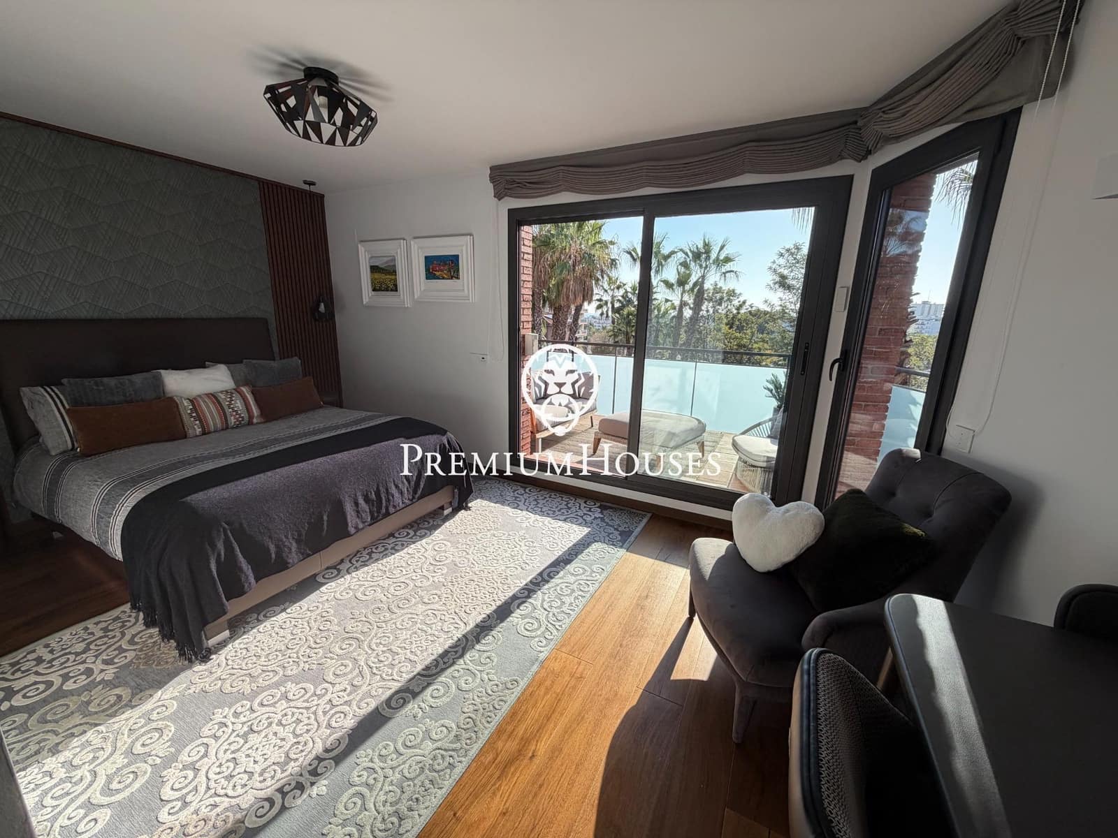5 soveværelse Rækkehus til salg i Sitges med swimmingpool garage - € 1.495.000 (Ref: 9876640)