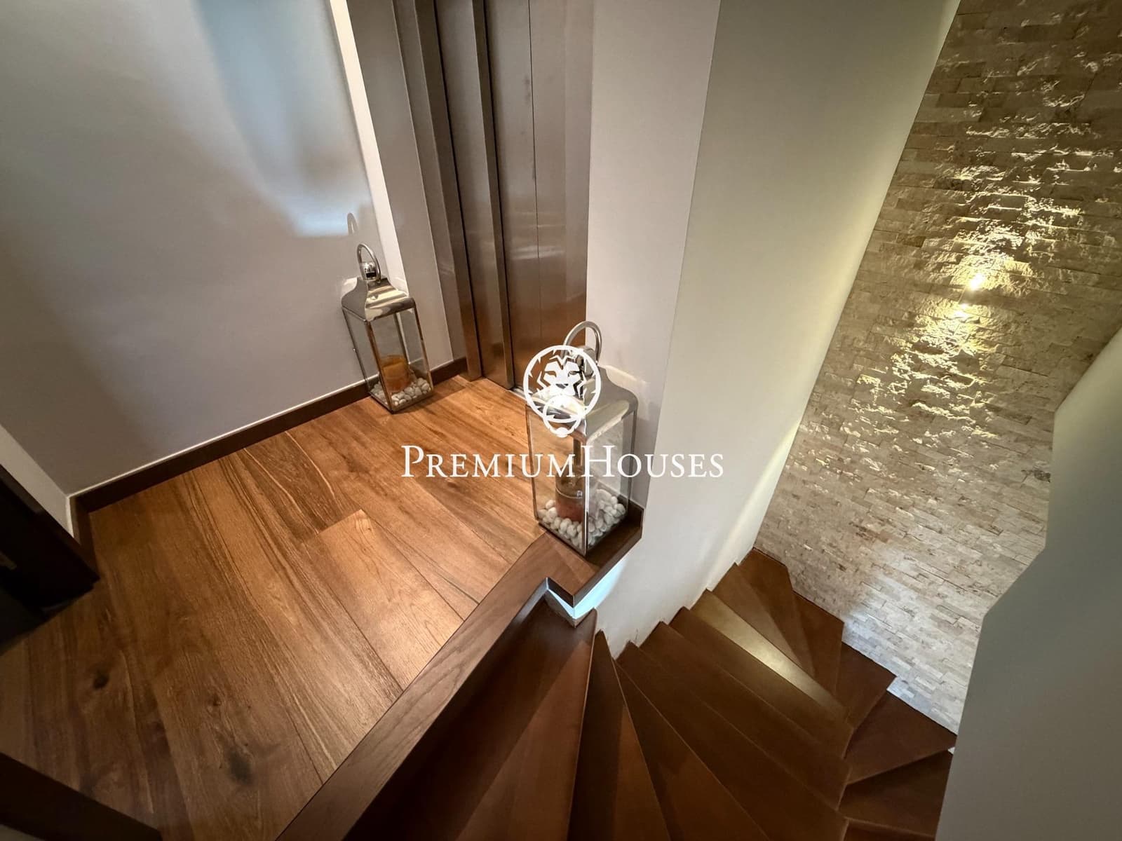 5 soveværelse Rækkehus til salg i Sitges med swimmingpool garage - € 1.495.000 (Ref: 9876640)