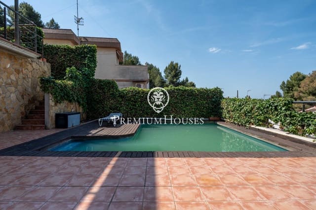 6 slaapkamer Villa te koop in Tarragona stad met zwembad garage - € 625.000 (Ref: 9879033)
