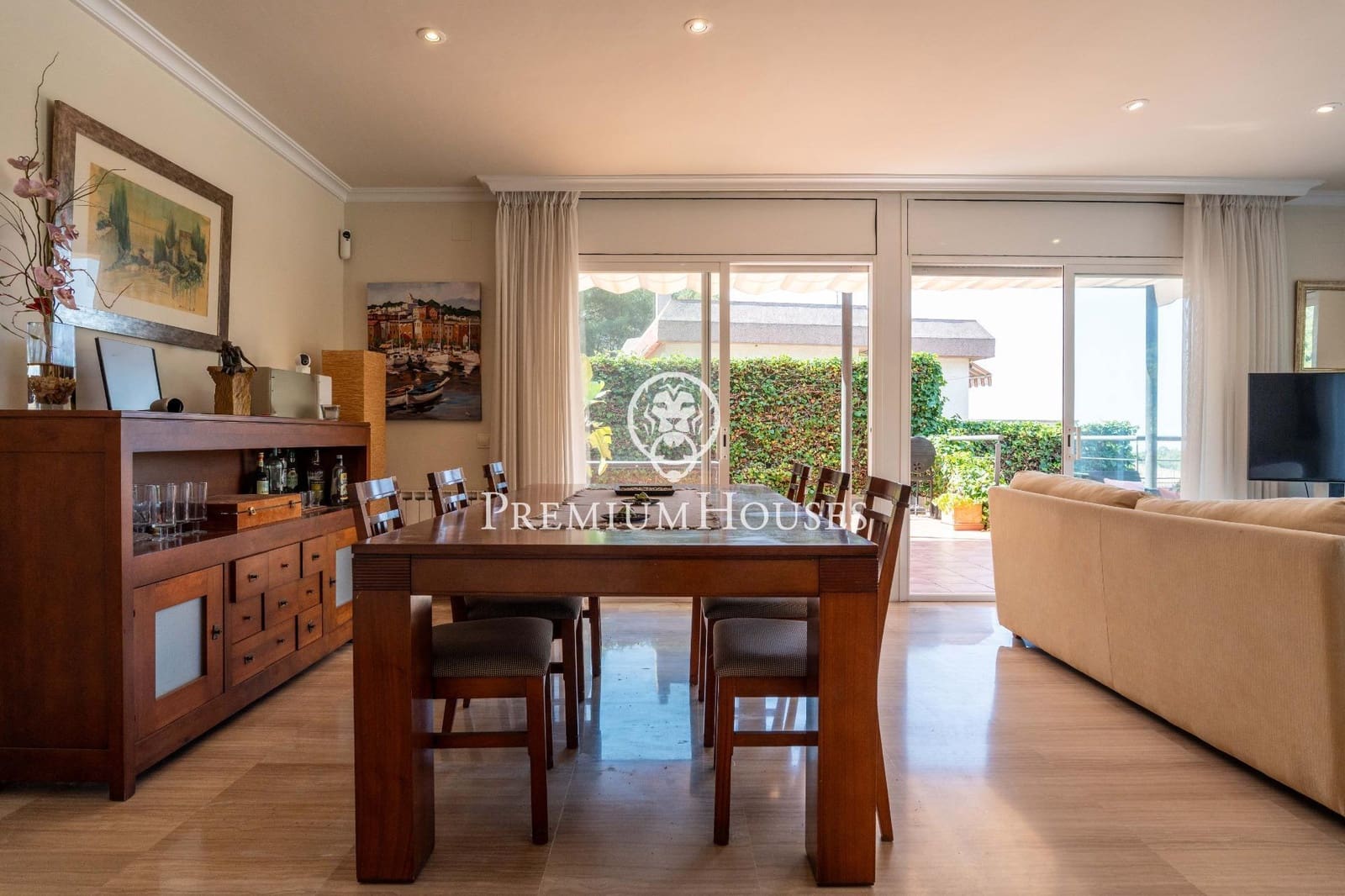 6 slaapkamer Villa te koop in Tarragona stad met zwembad garage - € 625.000 (Ref: 9879033)