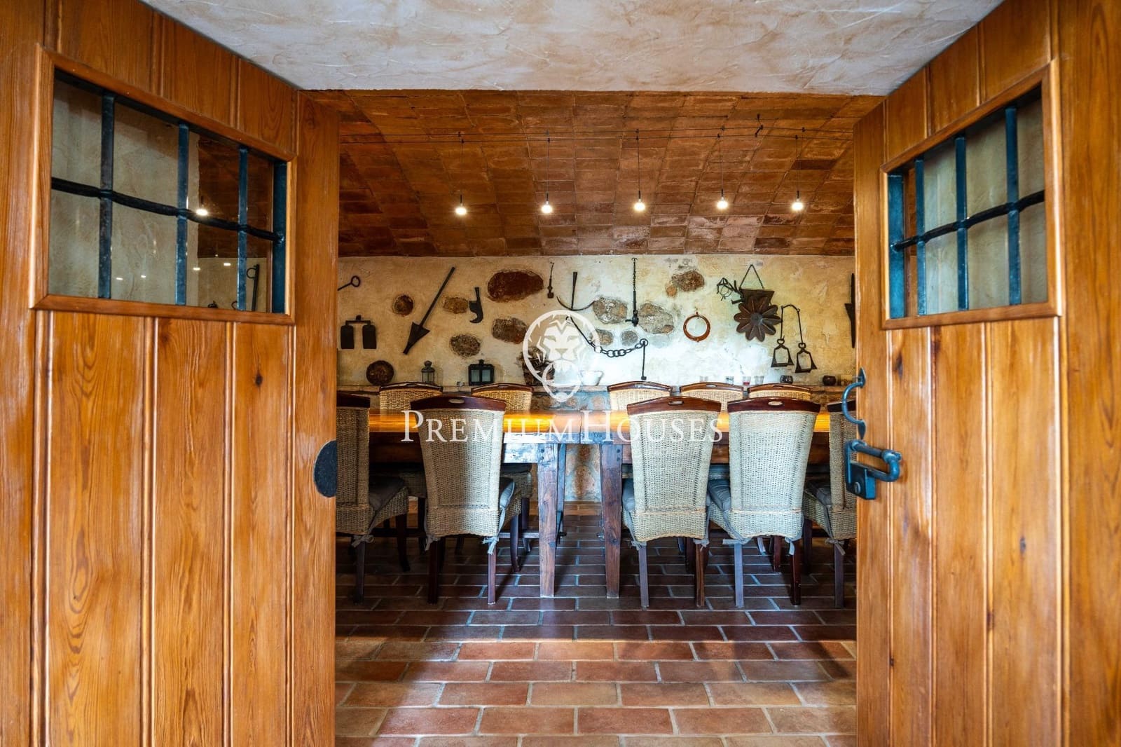 5 quarto Quinta/Casa Rural para venda em Gelida com piscina garagem - 1 600 000 € (Ref: 9882104)