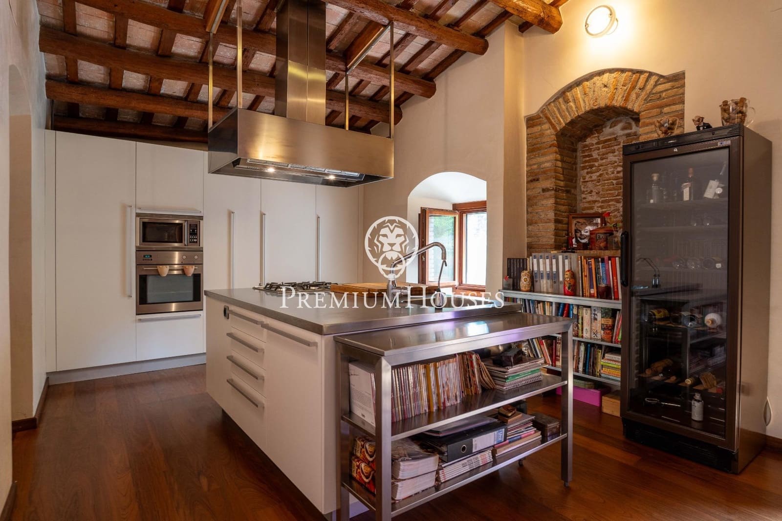 5 quarto Quinta/Casa Rural para venda em Gelida com piscina garagem - 1 600 000 € (Ref: 9882104)