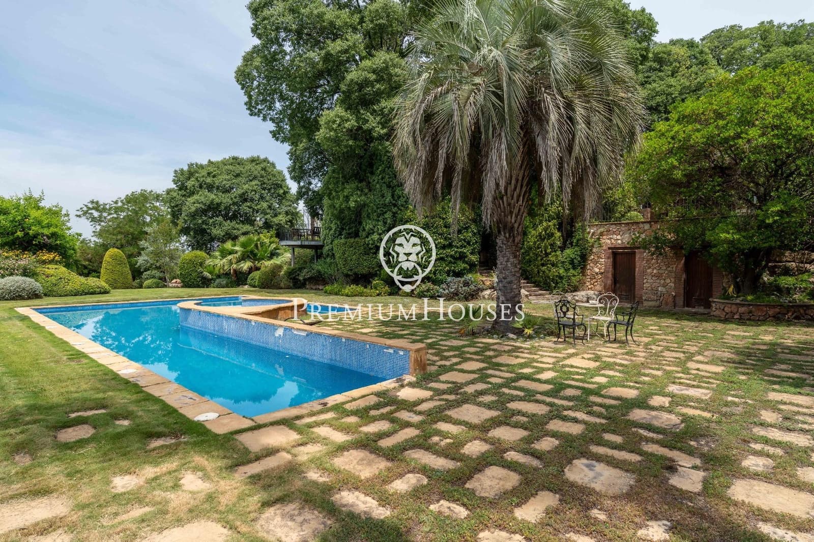 5 quarto Quinta/Casa Rural para venda em Gelida com piscina garagem - 1 600 000 € (Ref: 9882104)