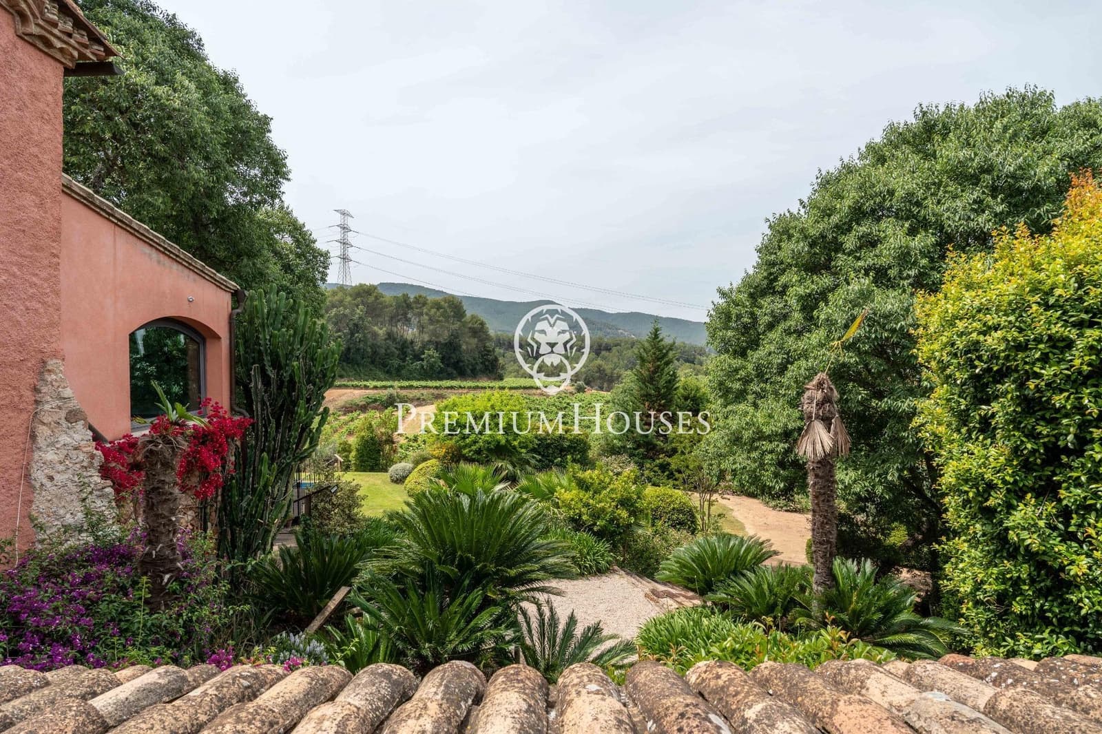 5 quarto Quinta/Casa Rural para venda em Gelida com piscina garagem - 1 600 000 € (Ref: 9882104)