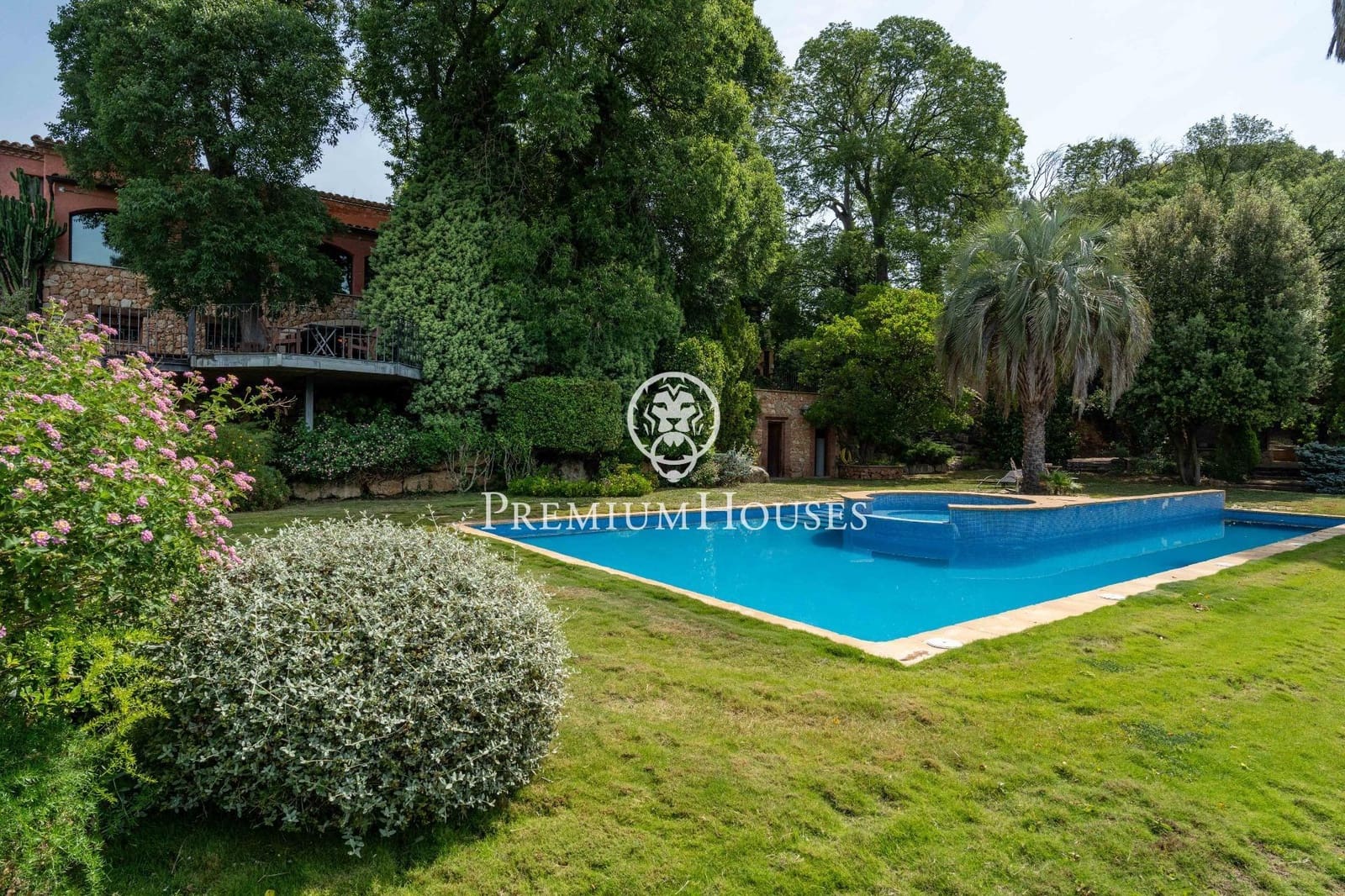 5 quarto Quinta/Casa Rural para venda em Gelida com piscina garagem - 1 600 000 € (Ref: 9882104)