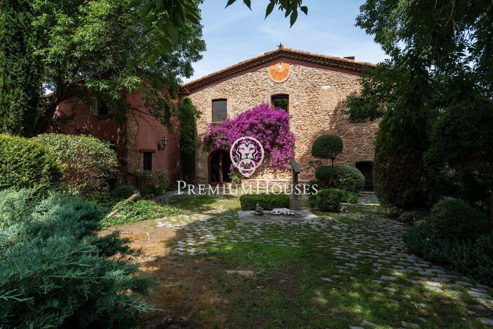 5 bedroom Finca/Country House for sale in Gelida with pool garage - € 1,600,000 (Ref: 9882104)