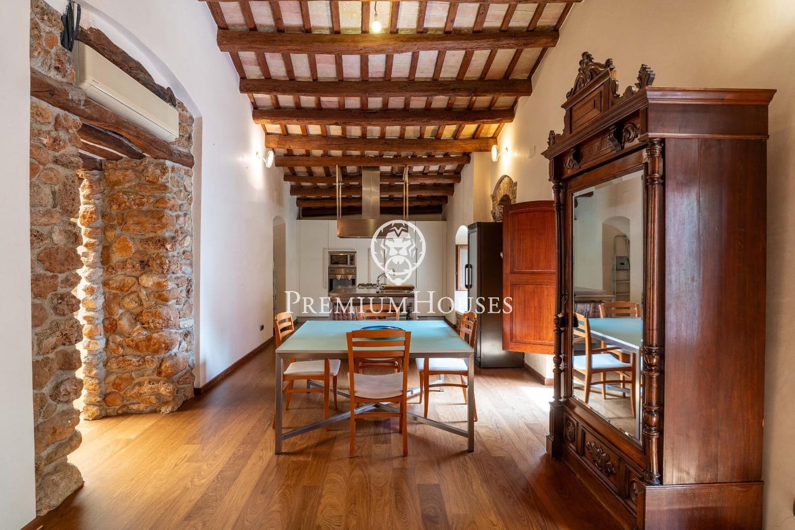5 bedroom Finca/Country House for sale in Gelida with pool garage - € 1,600,000 (Ref: 9882104)