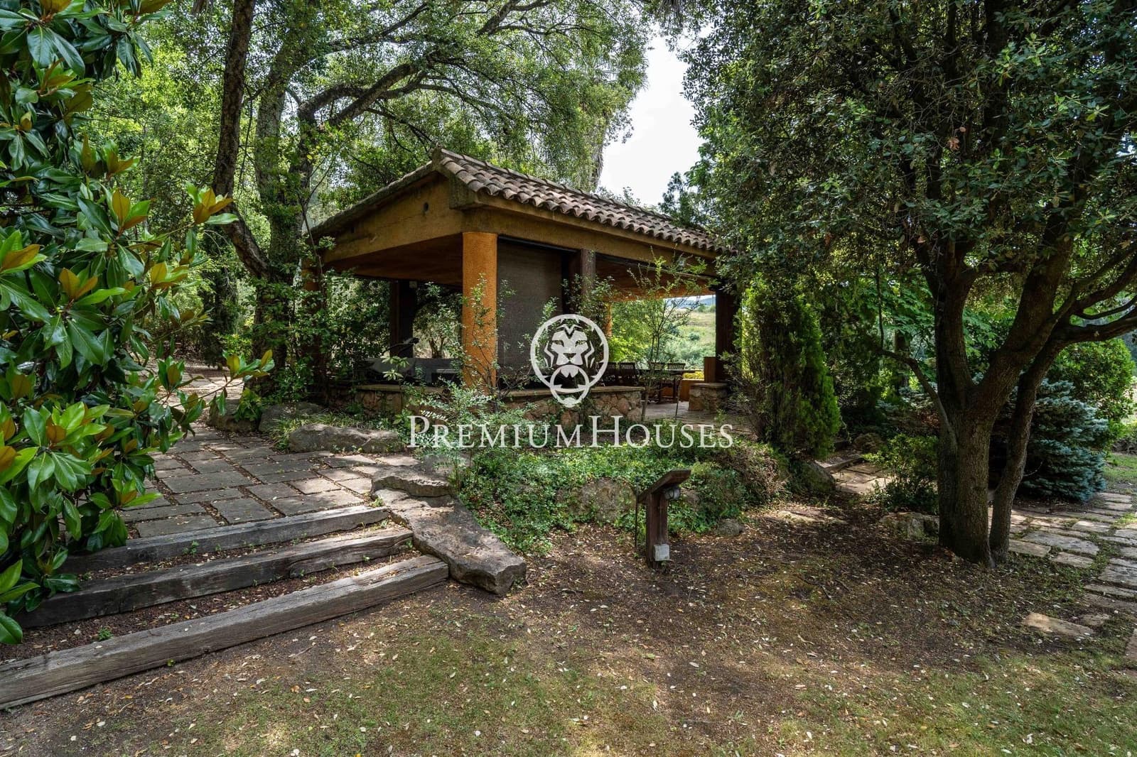 5 bedroom Finca/Country House for sale in Gelida with pool garage - € 1,600,000 (Ref: 9882104)