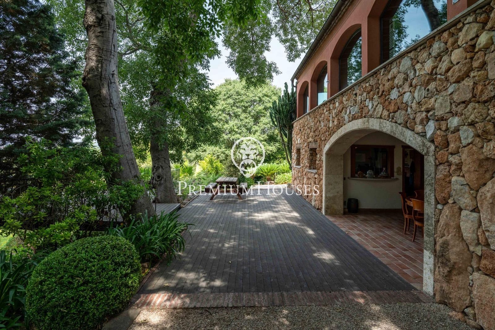 5 bedroom Finca/Country House for sale in Gelida with pool garage - € 1,600,000 (Ref: 9882104)