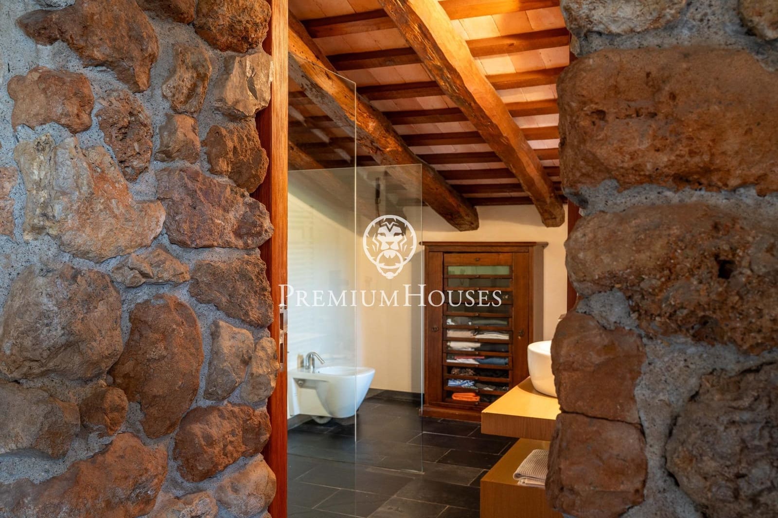 5 bedroom Finca/Country House for sale in Gelida with pool garage - € 1,600,000 (Ref: 9882104)