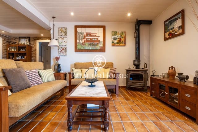 5 chambre Villa/Maison à vendre à Segur de Calafell, Calafell avec piscine garage - 600 000 € (Ref: 9885055)