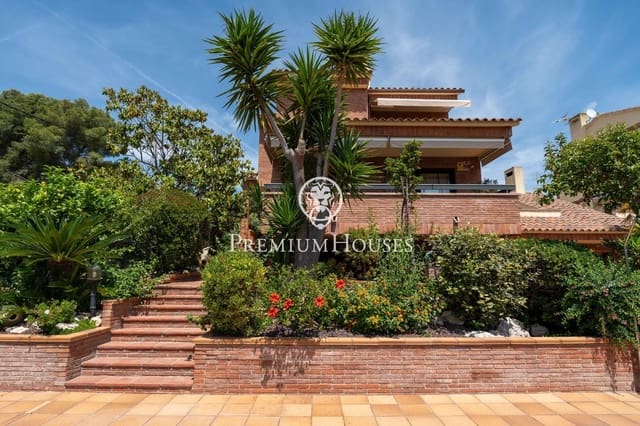 5 chambre Villa/Maison à vendre à Segur de Calafell, Calafell avec piscine garage - 600 000 € (Ref: 9885055)
