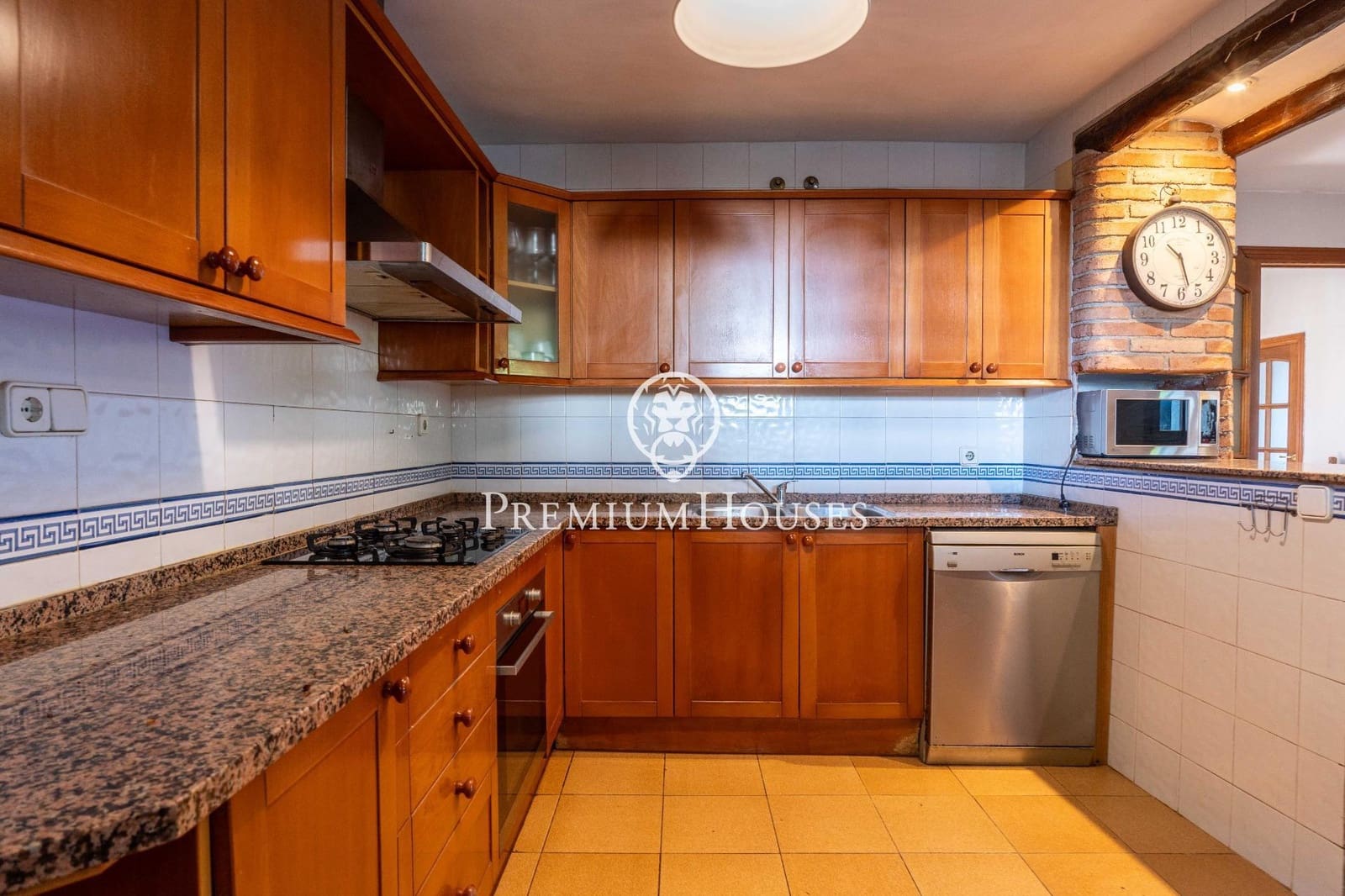 6 makuuhuone Maalaistalo myytävänä paikassa Vallmoll mukana 
autotalli - 485 000 € (Ref: 9896252)