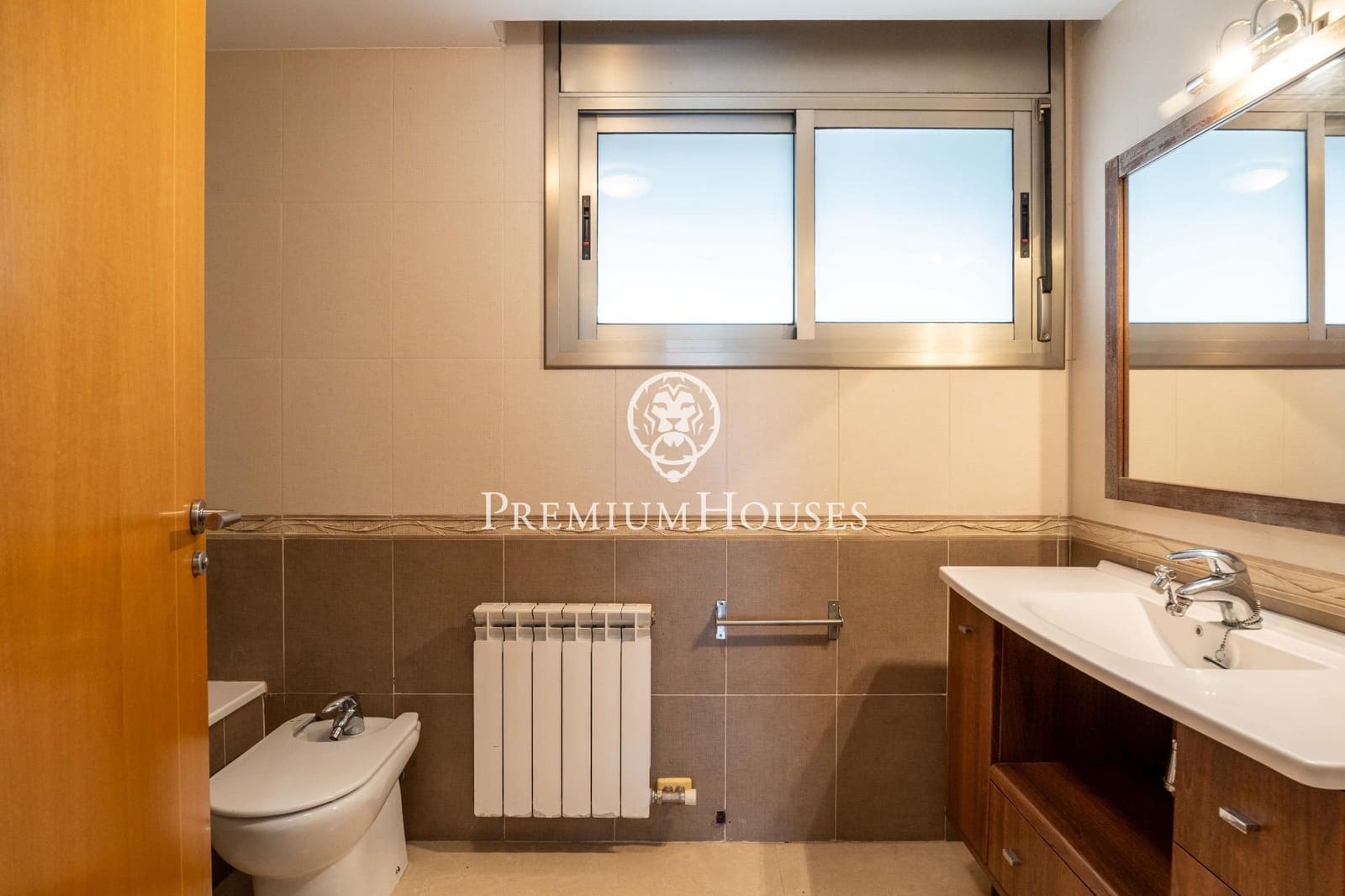 4 chambre Villa/Maison à vendre à El Catllar - 725 000 € (Ref: 9908215)