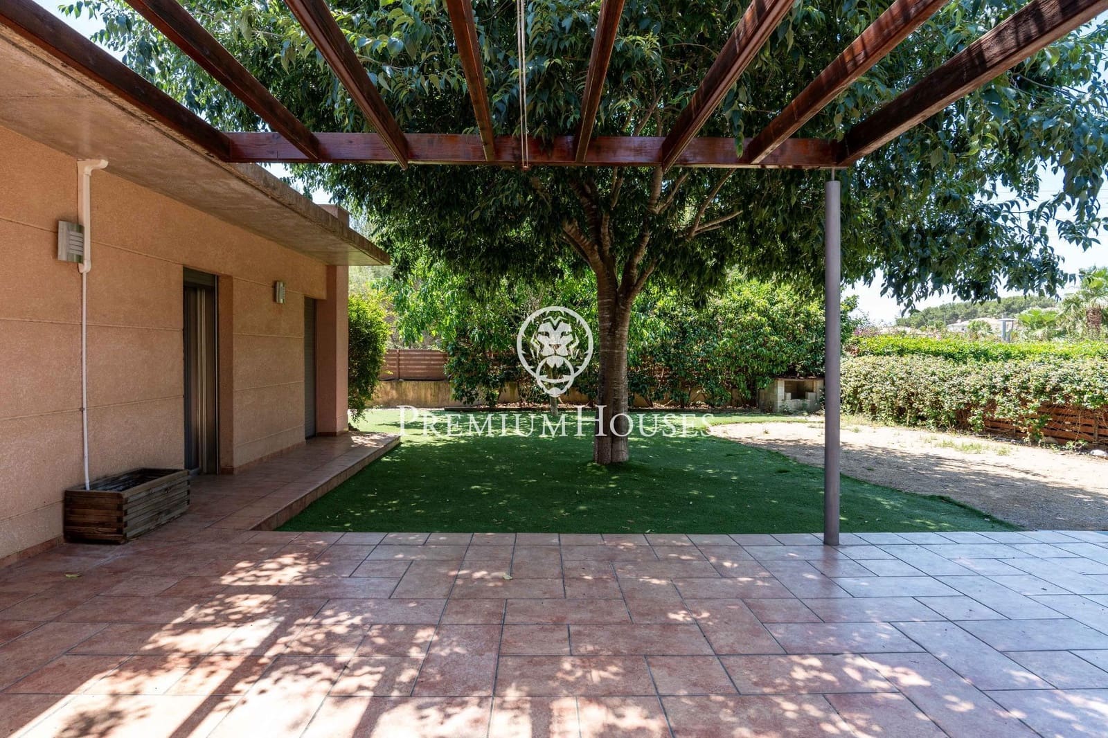 4 chambre Villa/Maison à vendre à El Catllar - 725 000 € (Ref: 9908215)