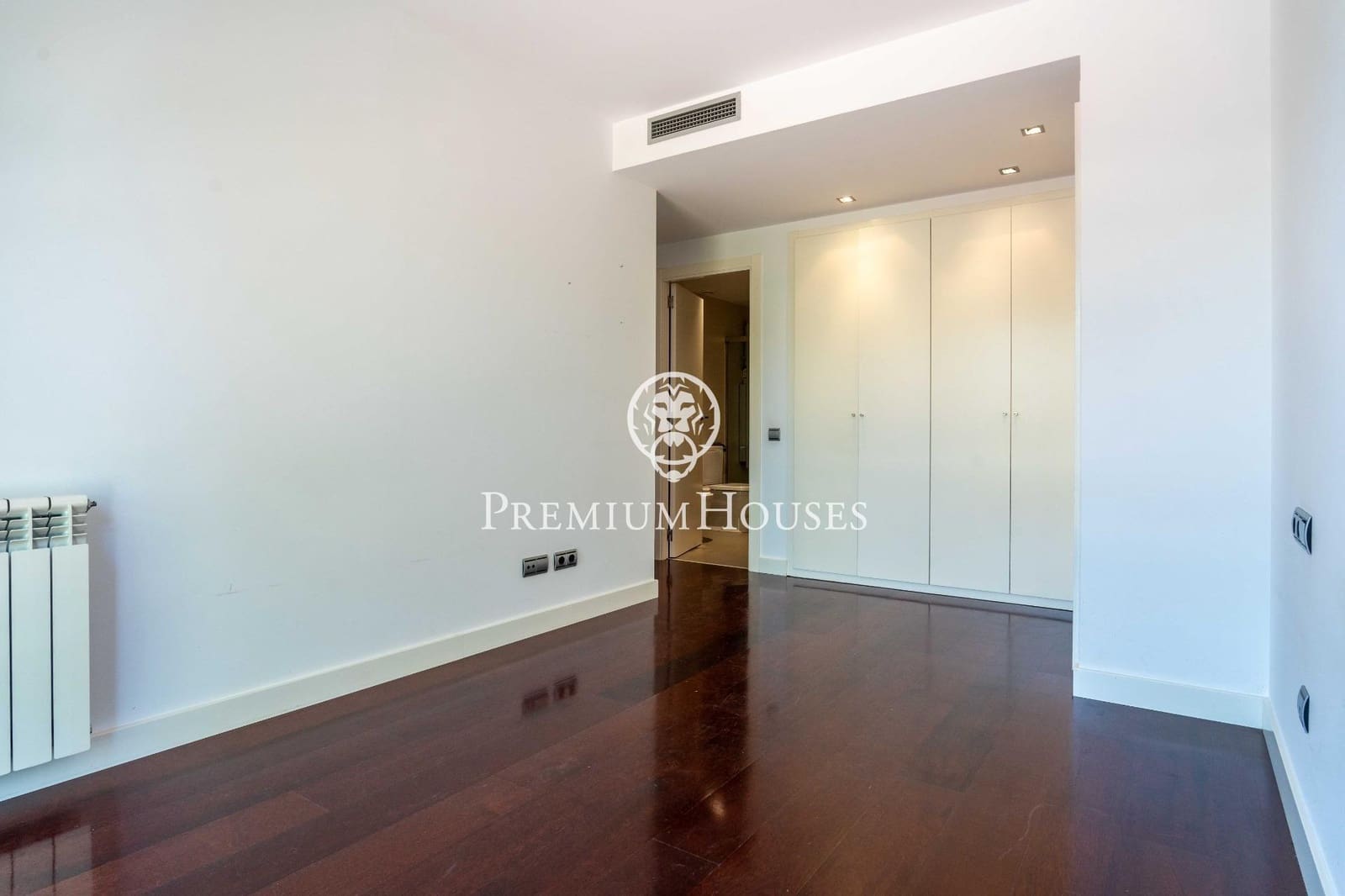 3 quarto Apartamento para venda em Sitges com piscina - 750 000 € (Ref: 9916062)