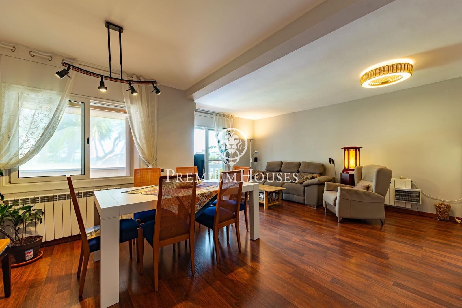5 Zimmer Doppelhaus zu verkaufen in Castelldefels mit Pool Garage - 995.000 € (Ref: 9920625)