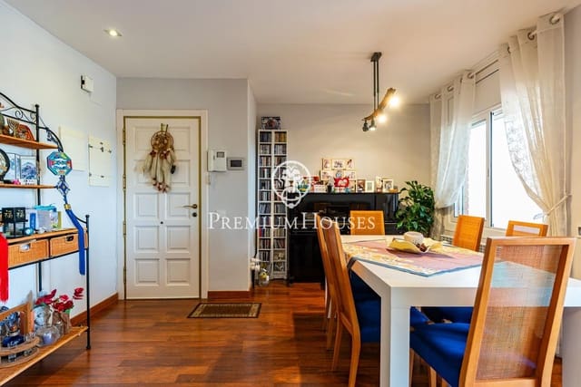 5 Zimmer Doppelhaus zu verkaufen in Castelldefels mit Pool Garage - 995.000 € (Ref: 9920625)